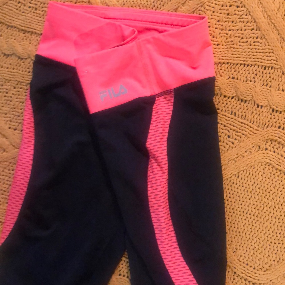 Fila workout pants 🏋️♂️ - Picture 6 of 8